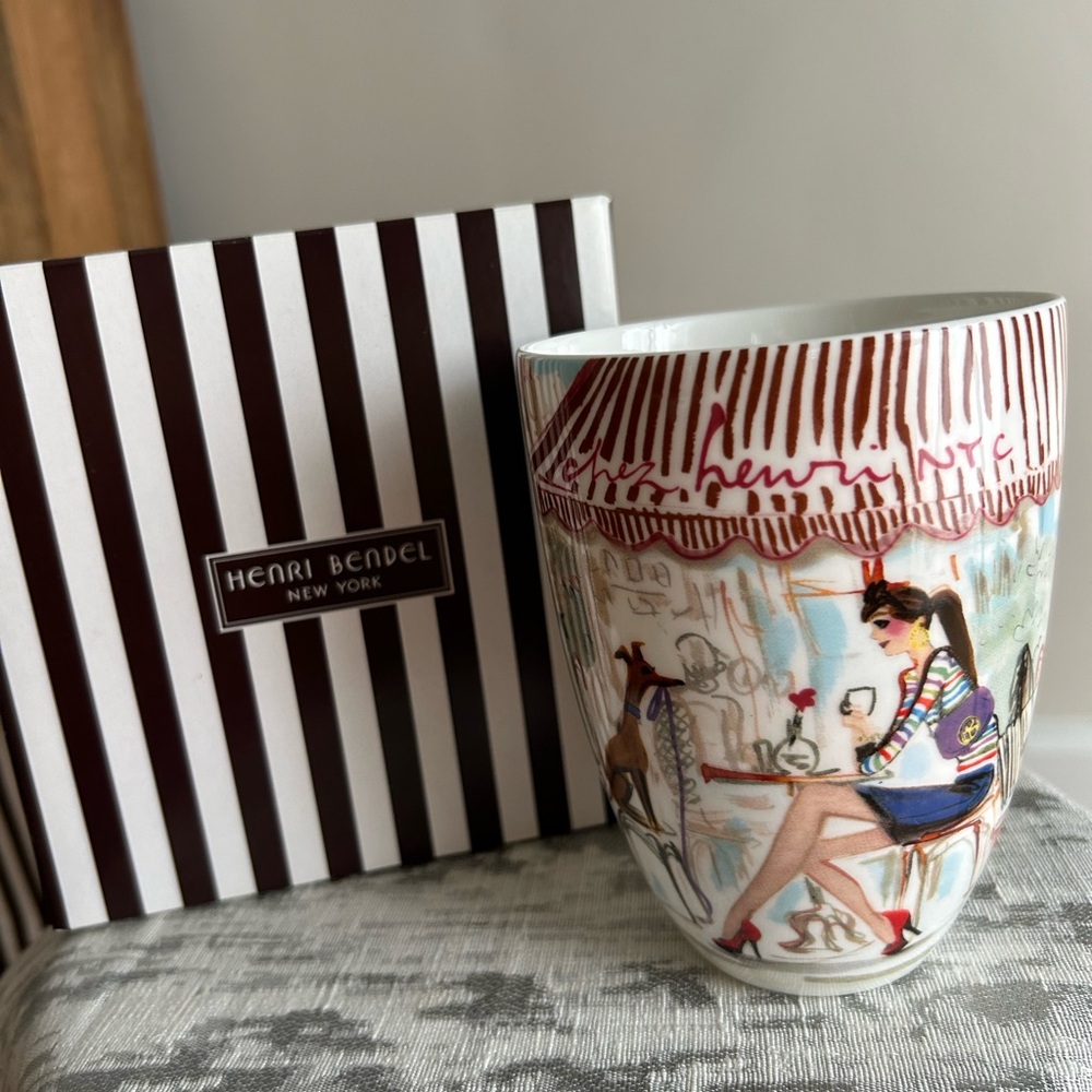 Henri Bendel mug, watercolor cafe dog. WITH OG BOX